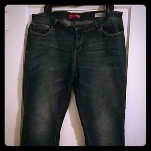 Guess Sierra Curvy Skinny Jeans